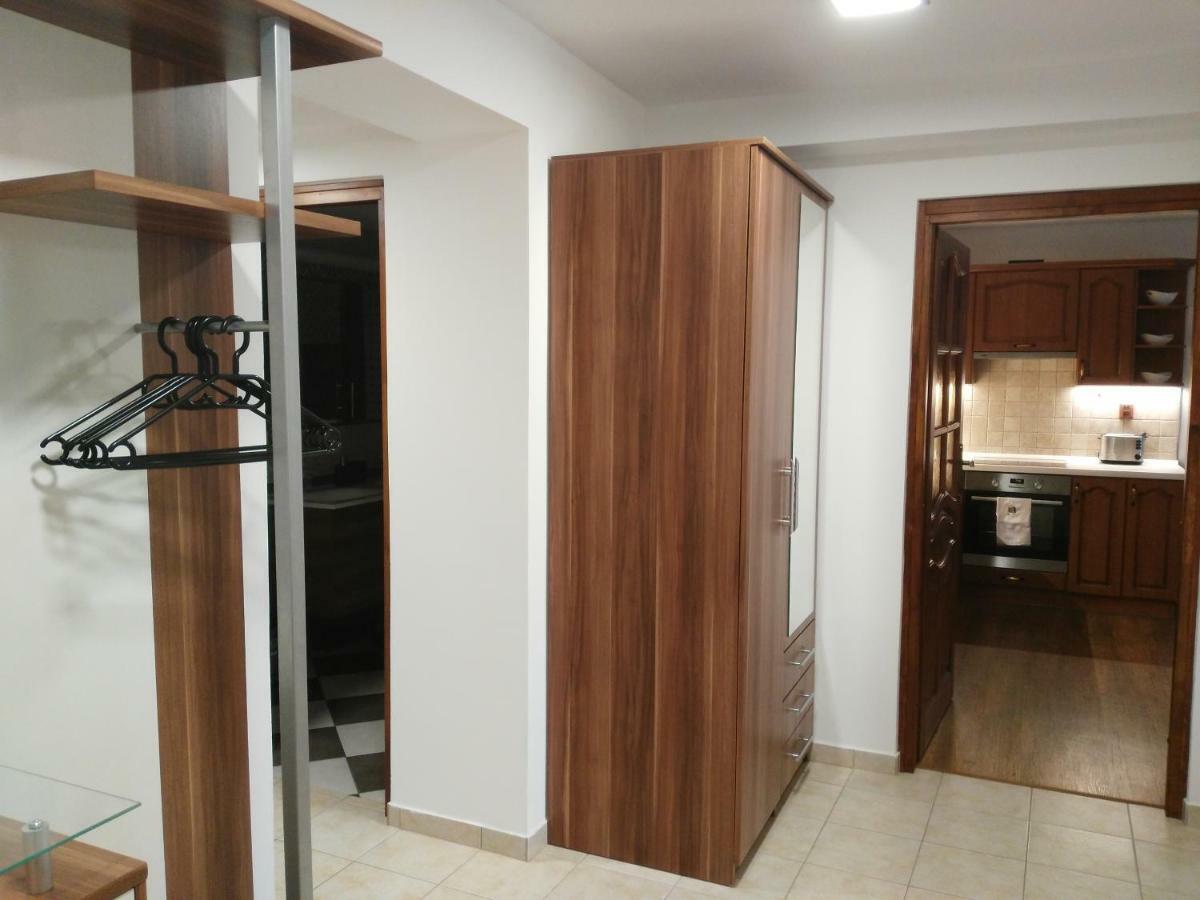 Apartman Eskadra 02 Horni Mala Upa Ngoại thất bức ảnh