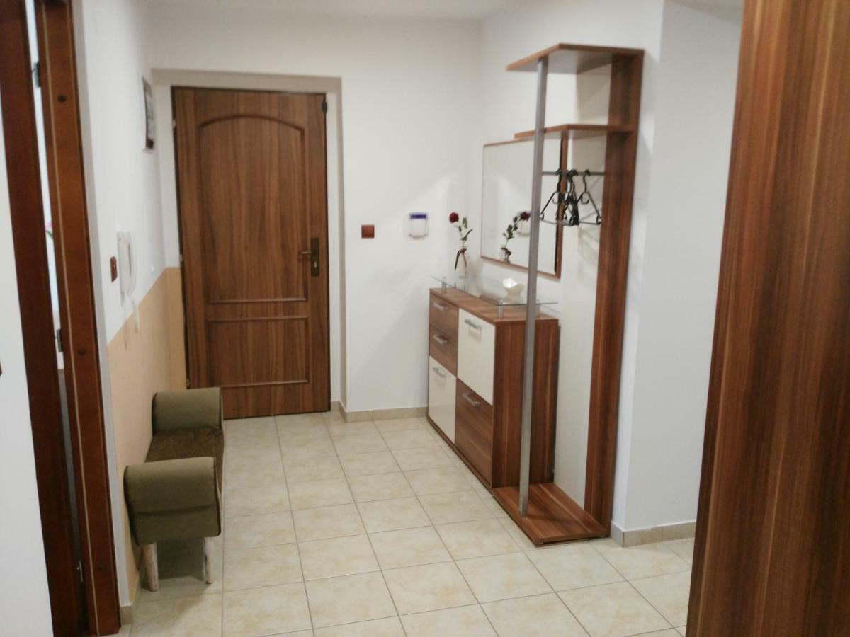 Apartman Eskadra 02 Horni Mala Upa Ngoại thất bức ảnh