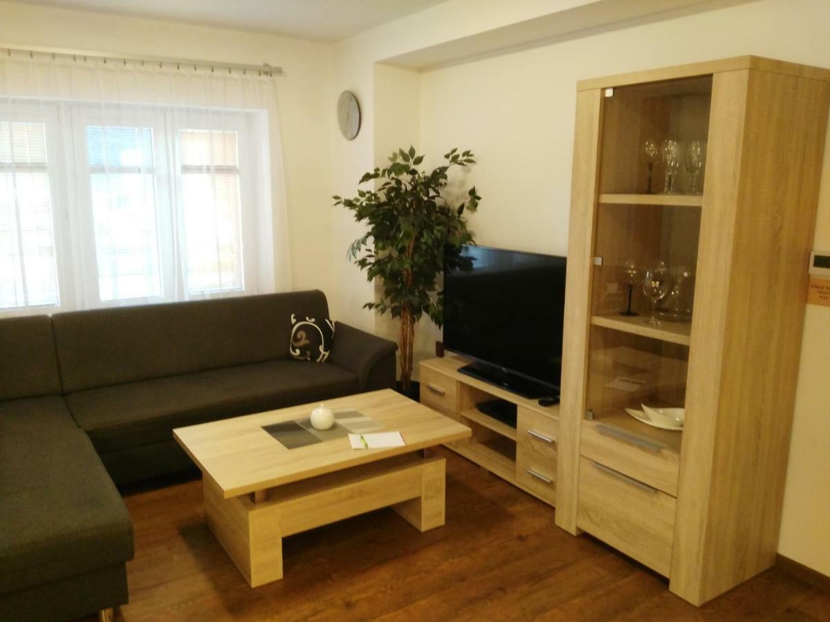Apartman Eskadra 02 Horni Mala Upa Ngoại thất bức ảnh