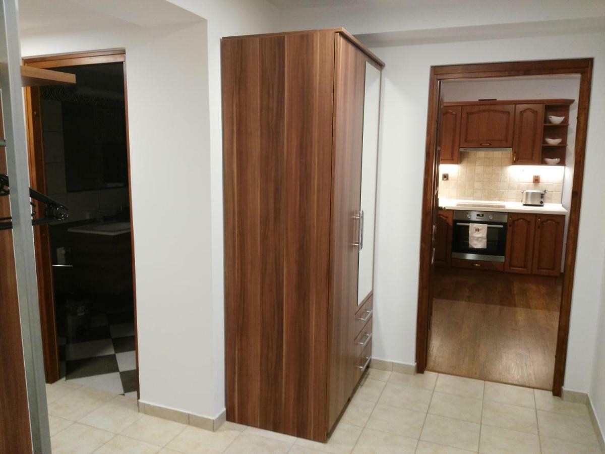 Apartman Eskadra 02 Horni Mala Upa Ngoại thất bức ảnh