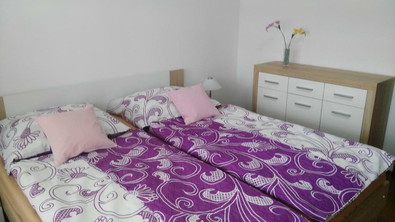 Apartman Eskadra 02 Horni Mala Upa Ngoại thất bức ảnh